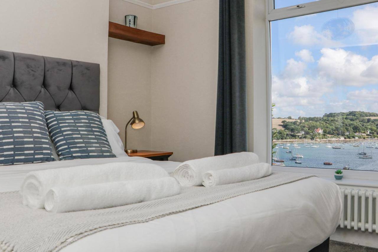 Through The Porthole Falmouth Exterior foto